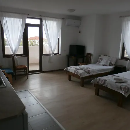Aleksandrovo Apartments *